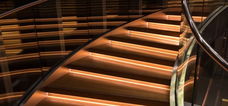 Sicurezza e Stile: Rinnova le Scale con Eleganza Sicurezza e Stile: Rinnova le Scale con Eleganza